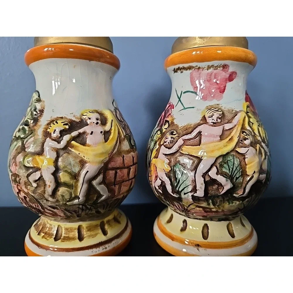 Capodimonte Porcelain Salt Shaker Pepper Mill Cherubs‎ Angels Italy Vintage